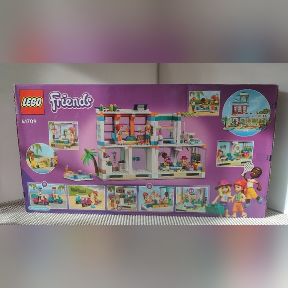 Lego Friends 41709 Vacation Beach House Building Toy - Picture 4 of 4